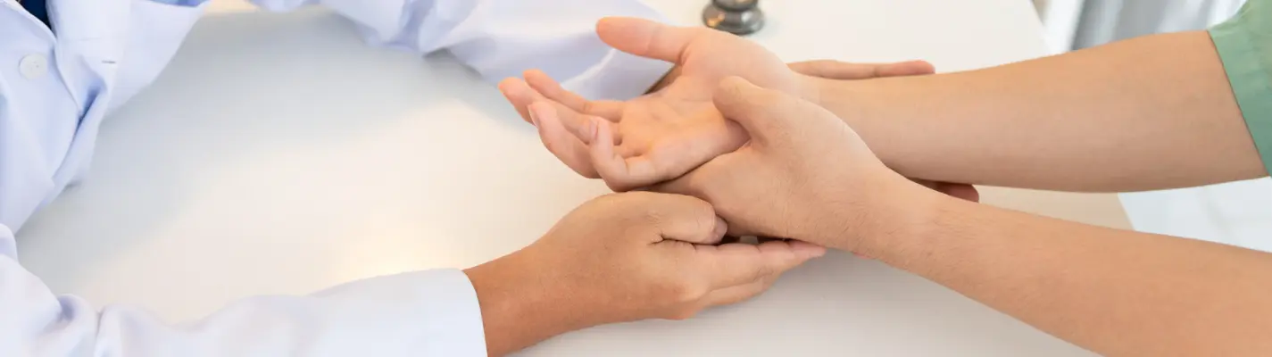 hand-therapy-bg